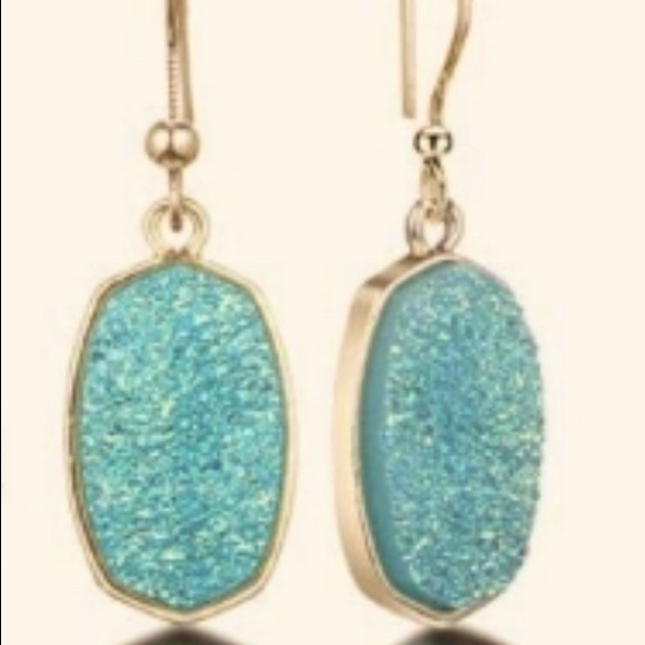 NEW! Druzy type earrings - Picture 3 of 3